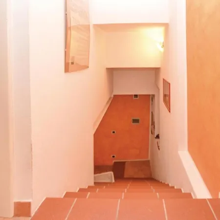 Stunning In W/ 2 Bedrooms Refrancore
